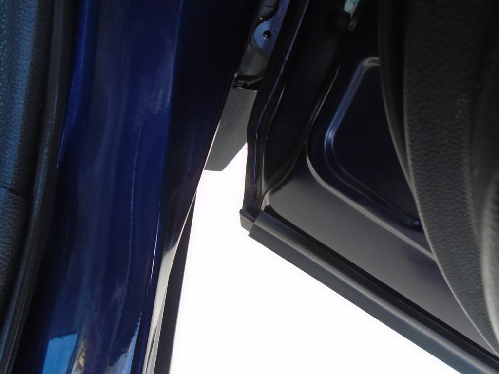 Photo 35 of this TOYOTA RAV4