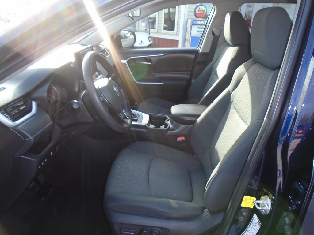 Photo 14 of this TOYOTA RAV4