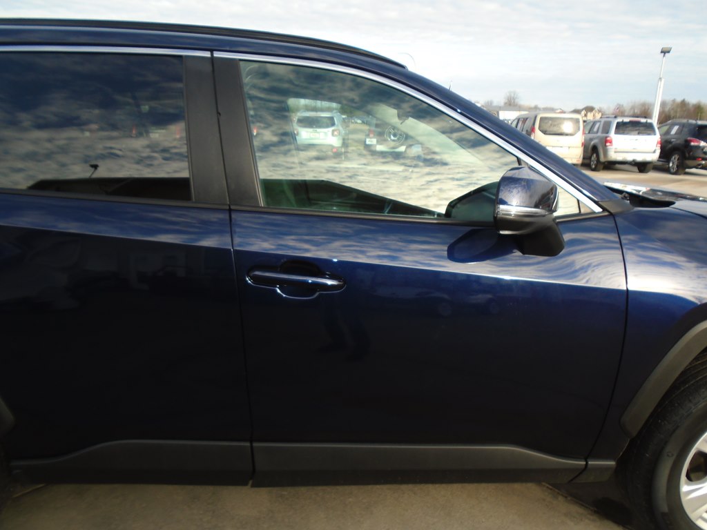 Photo 9 of this TOYOTA RAV4
