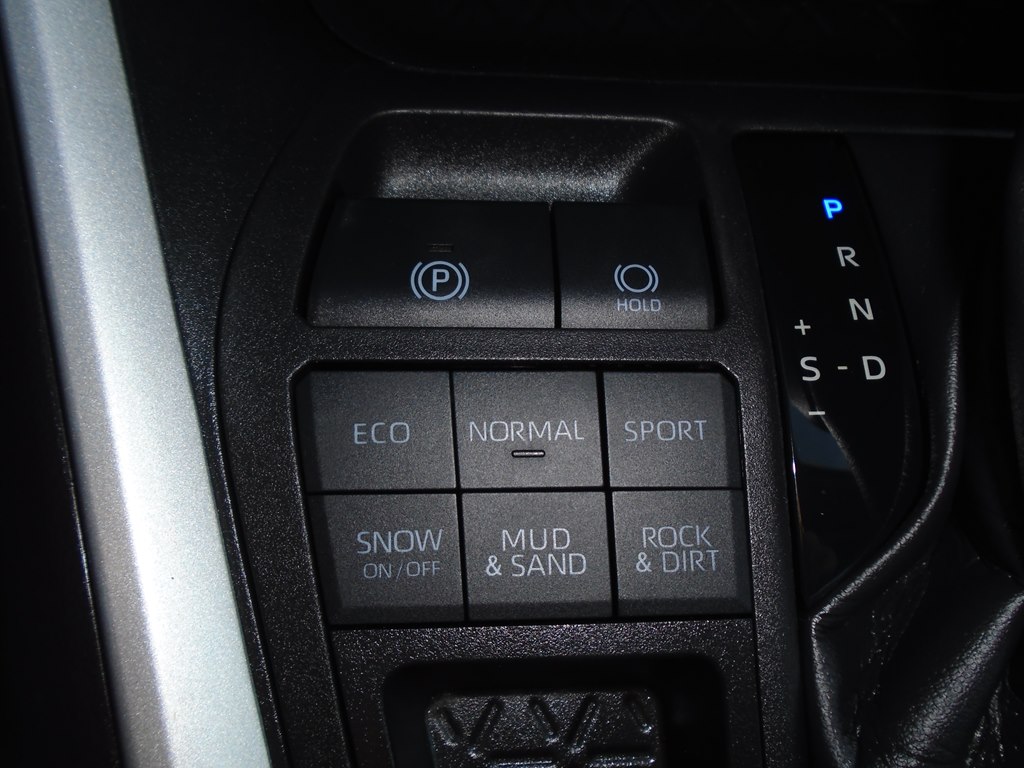 Photo 57 of this TOYOTA RAV4