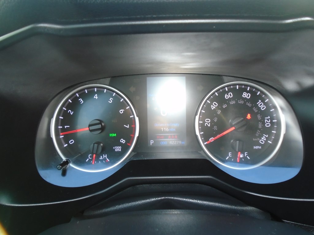 Photo 51 of this TOYOTA RAV4