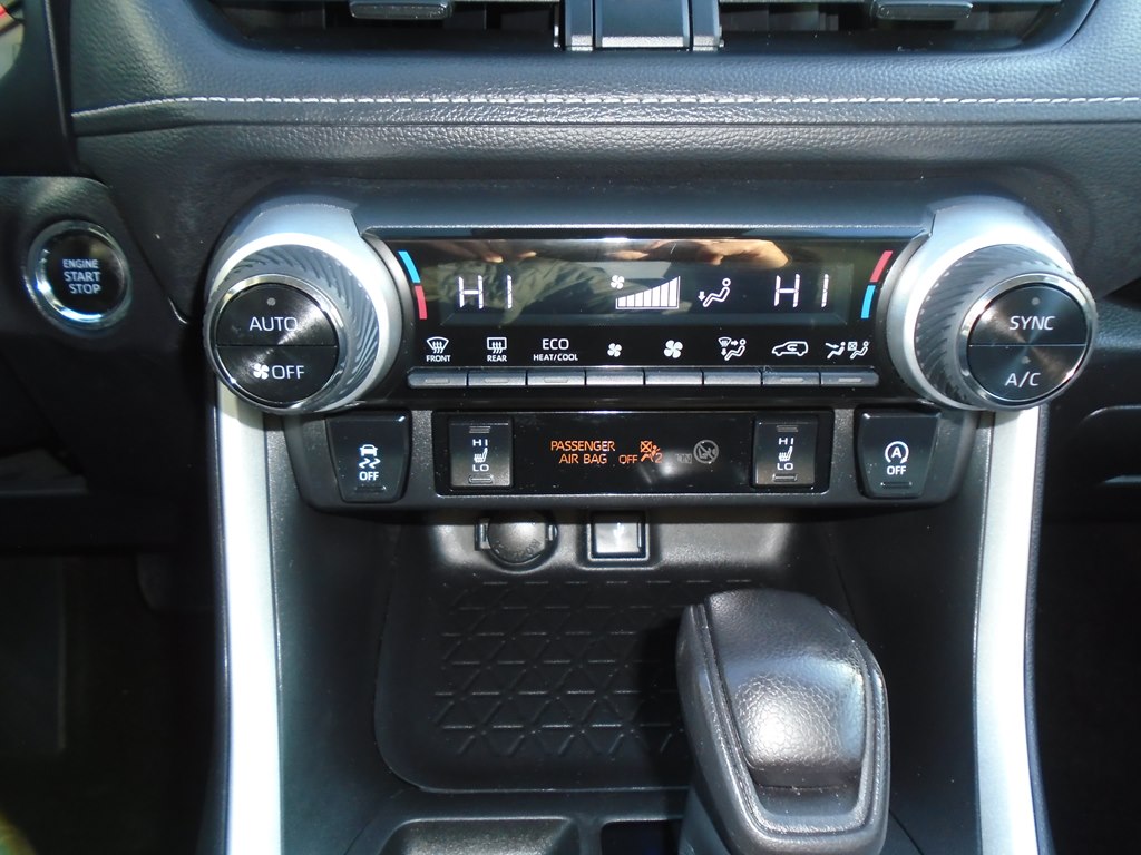 Photo 54 of this TOYOTA RAV4