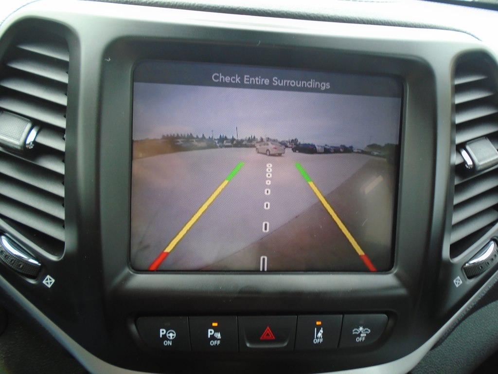 Photo 54 of this JEEP CHEROKEE