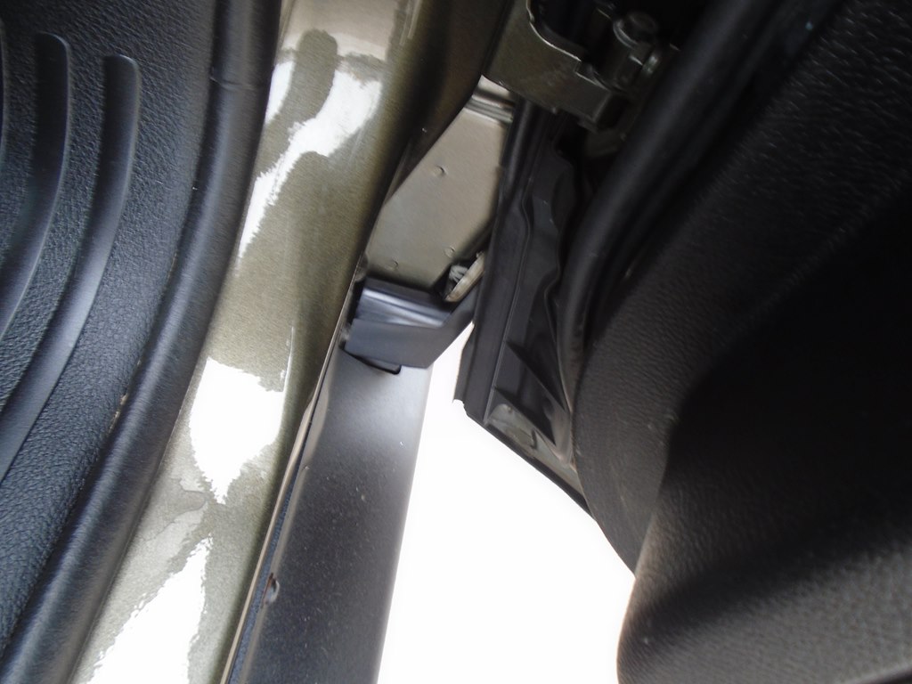 Photo 35 of this JEEP CHEROKEE