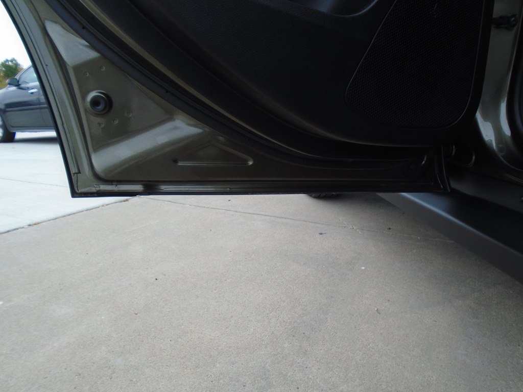 Photo 30 of this JEEP CHEROKEE