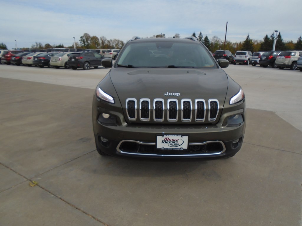 Photo 6 of this JEEP CHEROKEE