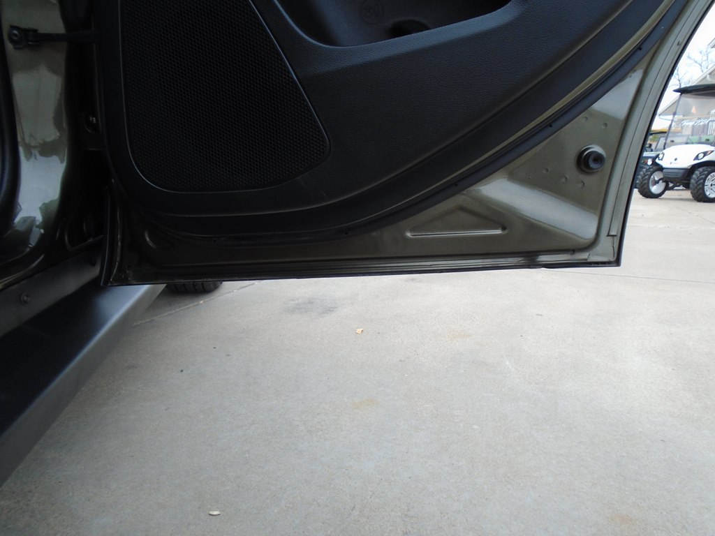 Photo 45 of this JEEP CHEROKEE