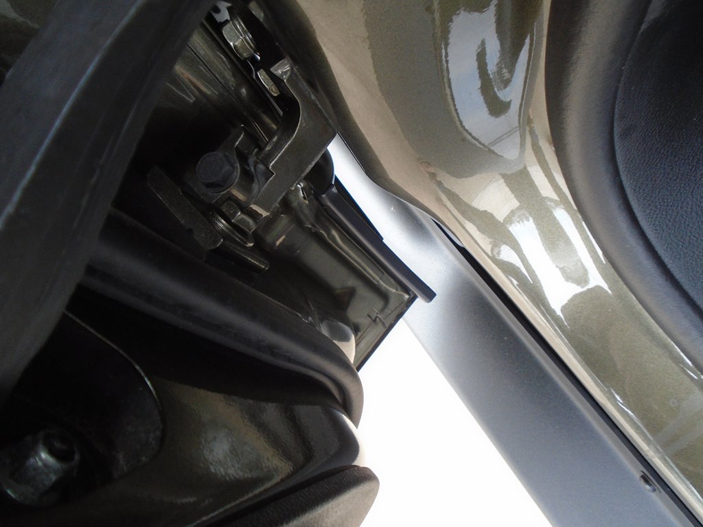 Photo 27 of this JEEP CHEROKEE