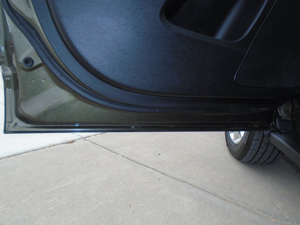 Photo 23 of this JEEP CHEROKEE