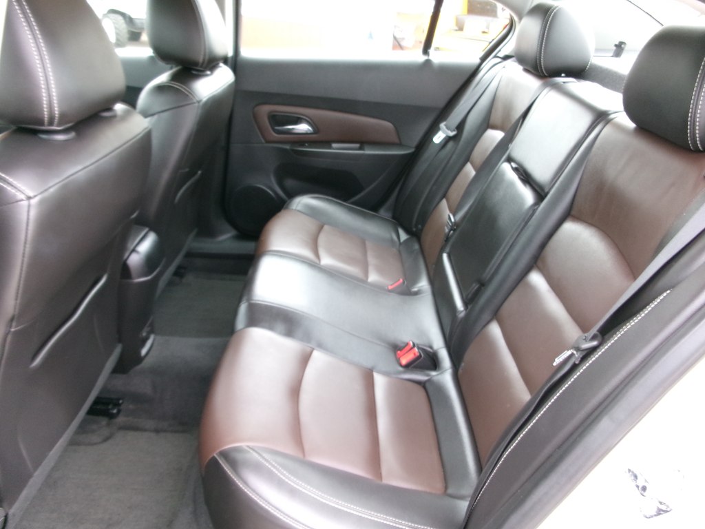 Photo 22 of this CHEVROLET CRUZE