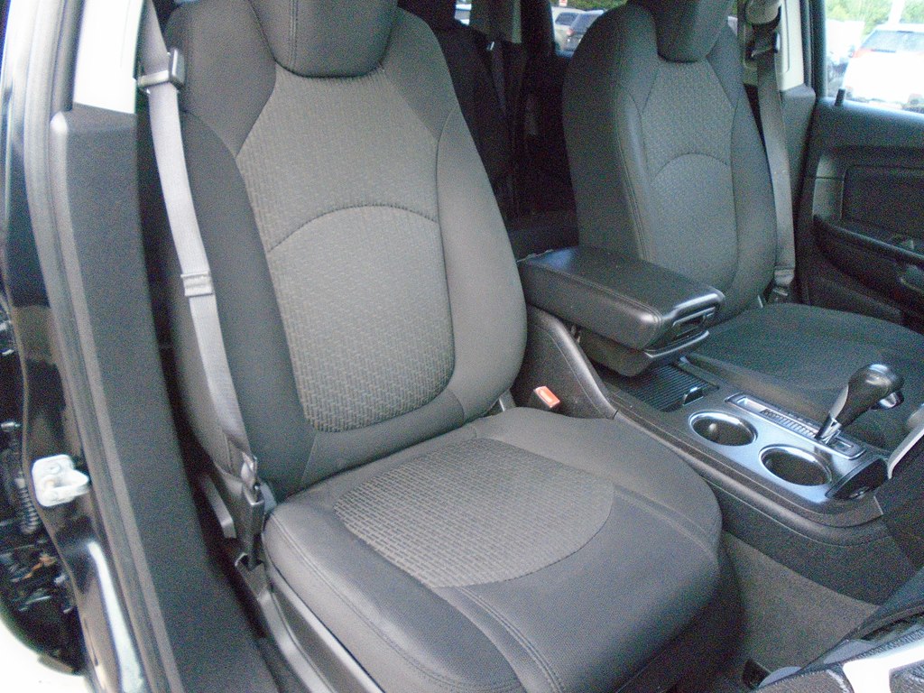Photo 36 of this CHEVROLET TRAVERSE