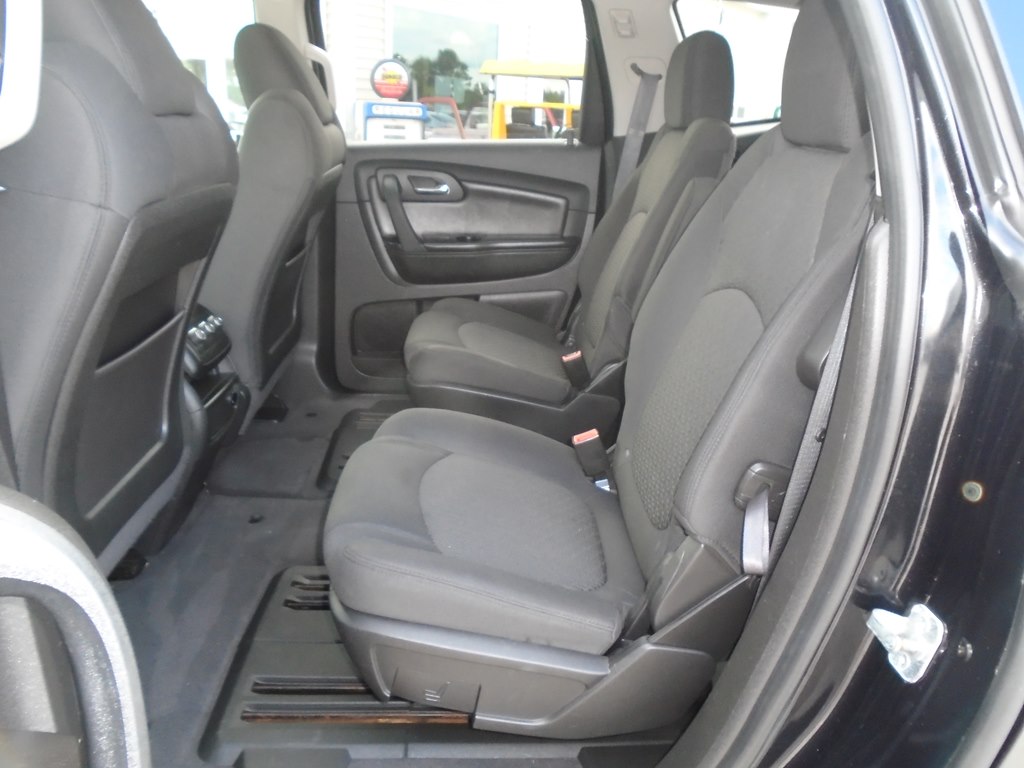 Photo 25 of this CHEVROLET TRAVERSE