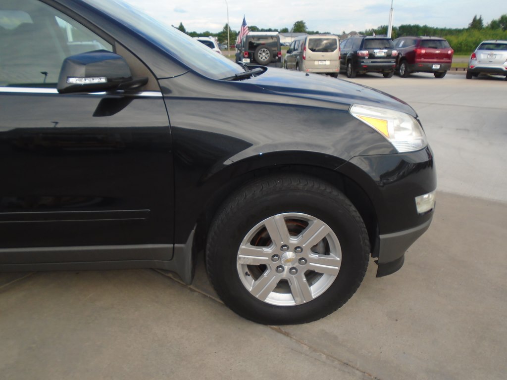 Photo 8 of this CHEVROLET TRAVERSE