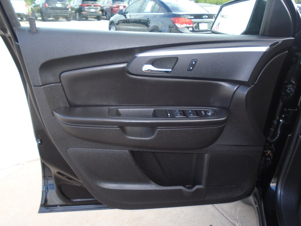 Photo 18 of this CHEVROLET TRAVERSE