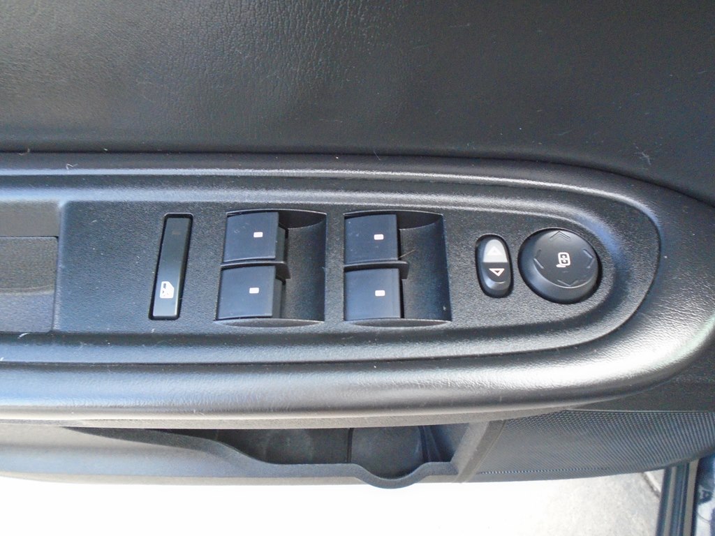 Photo 19 of this CHEVROLET TRAVERSE