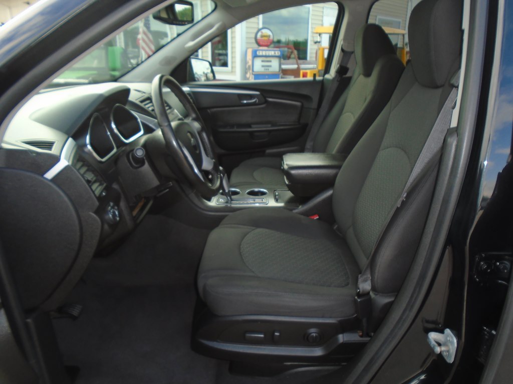 Photo 16 of this CHEVROLET TRAVERSE
