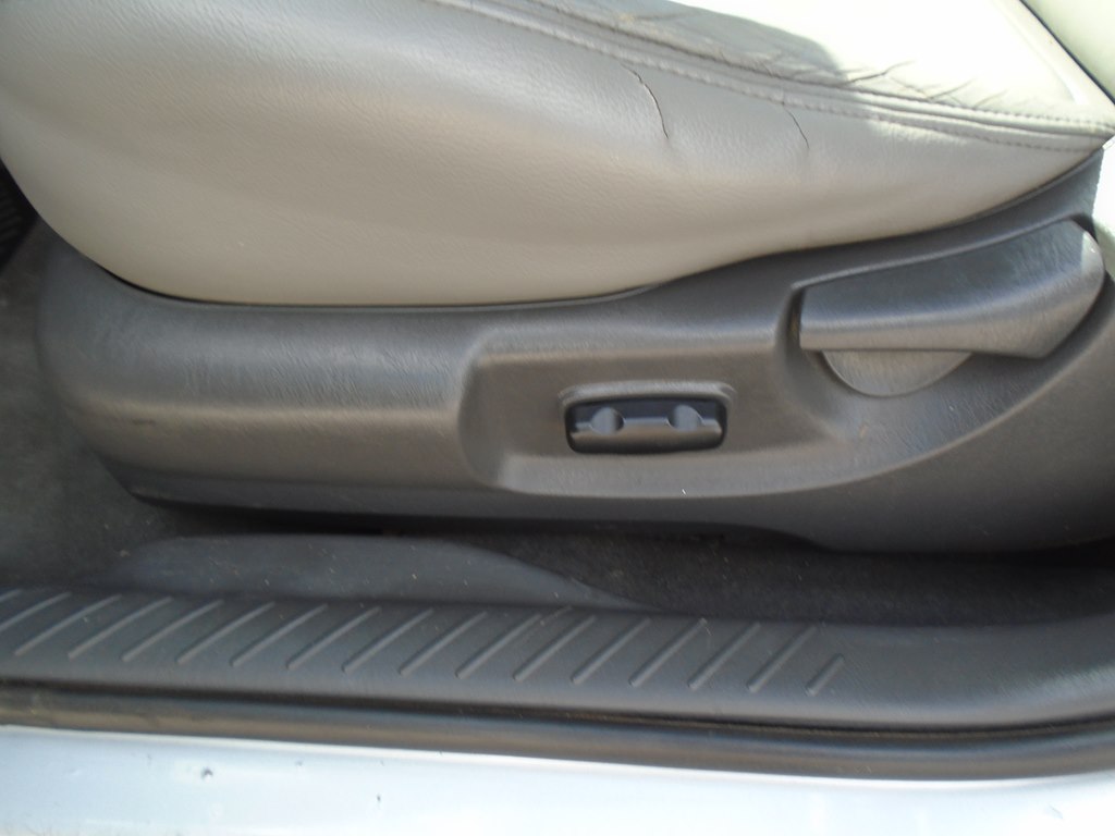 Photo 19 of this FORD ESCAPE