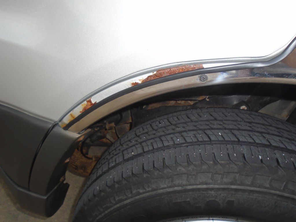 Photo 6 of this FORD ESCAPE