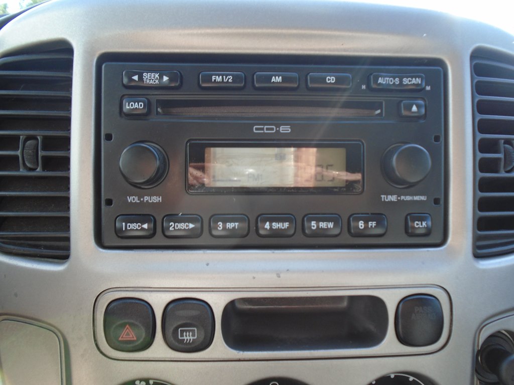 Photo 55 of this FORD ESCAPE