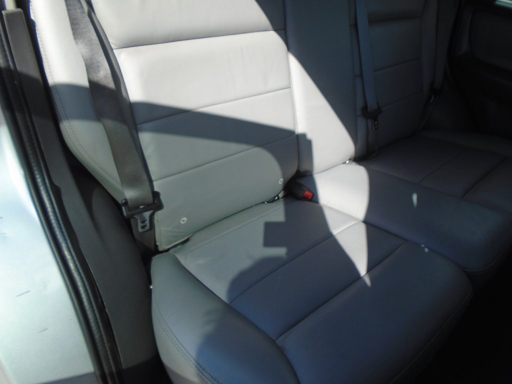 Photo 44 of this FORD ESCAPE