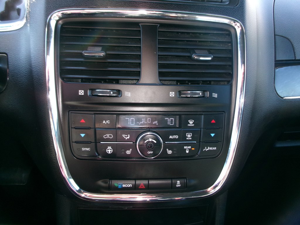 Photo 45 of this DODGE GRAND CARAVAN