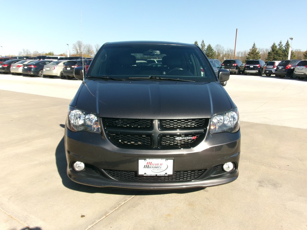 Photo 9 of this DODGE GRAND CARAVAN