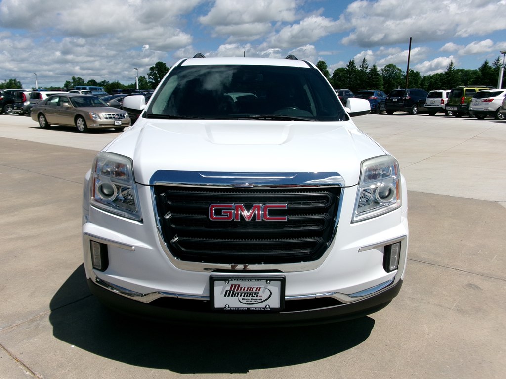 Photo 9 of this GMC TERRAIN