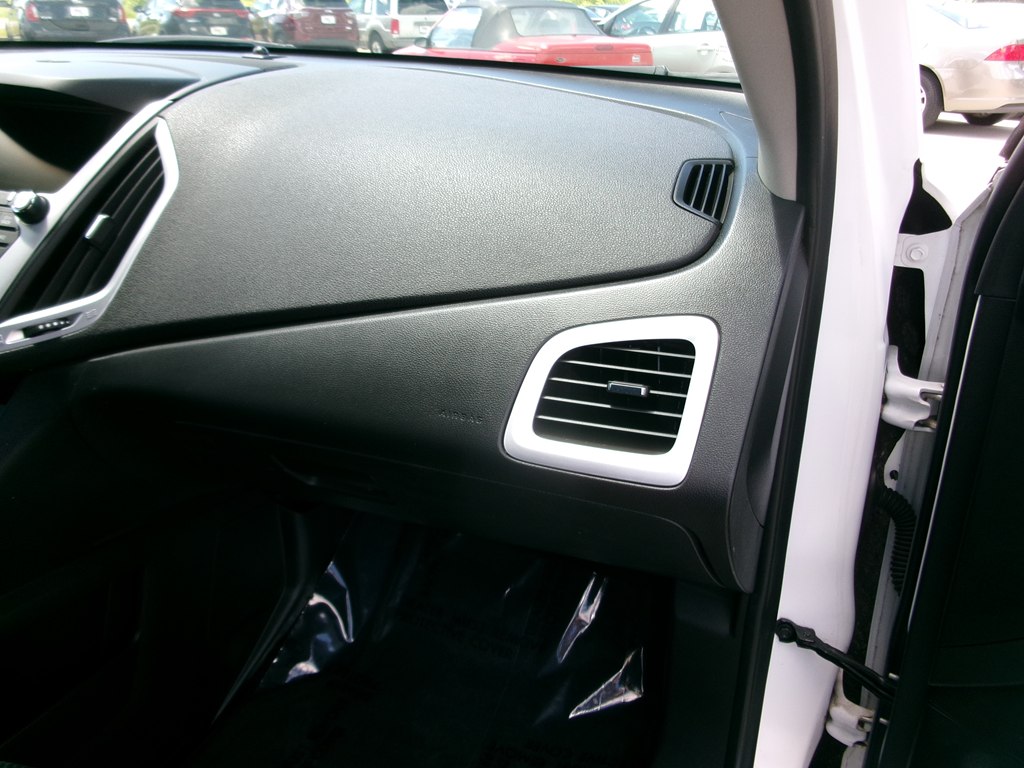 Photo 33 of this GMC TERRAIN