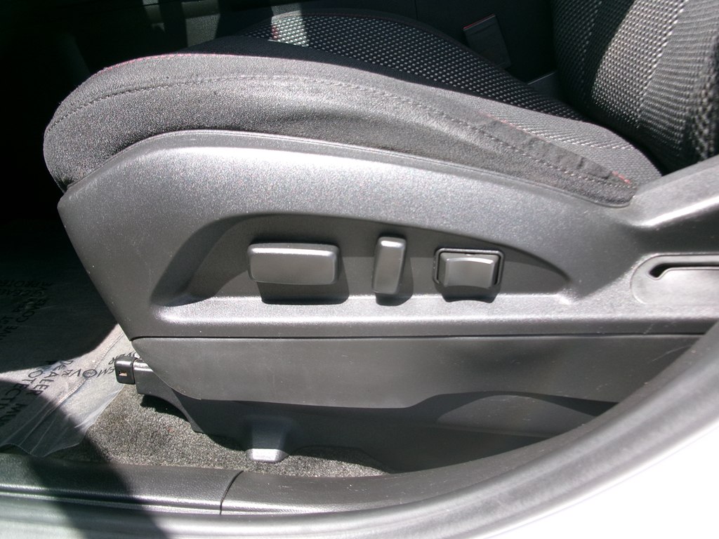 Photo 18 of this GMC TERRAIN