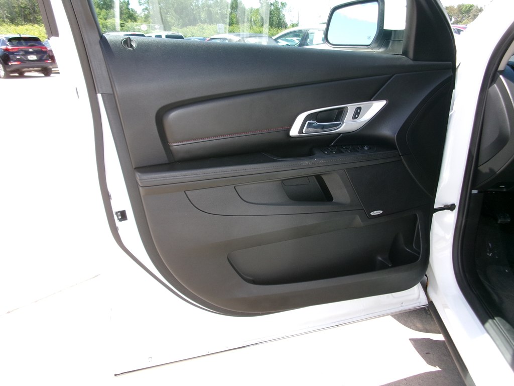 Photo 19 of this GMC TERRAIN