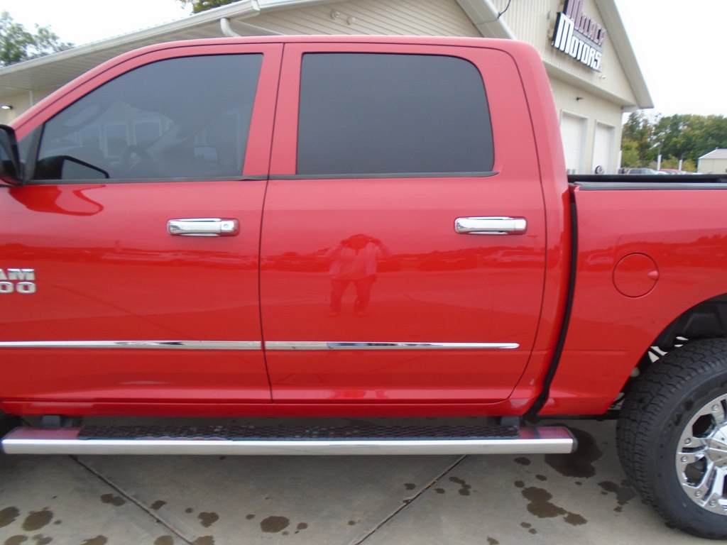 Photo 4 of this RAM 1500