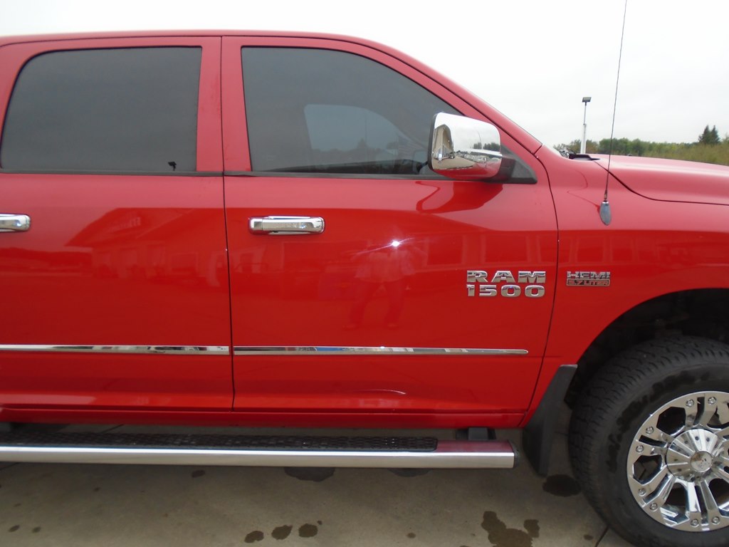 Photo 9 of this RAM 1500