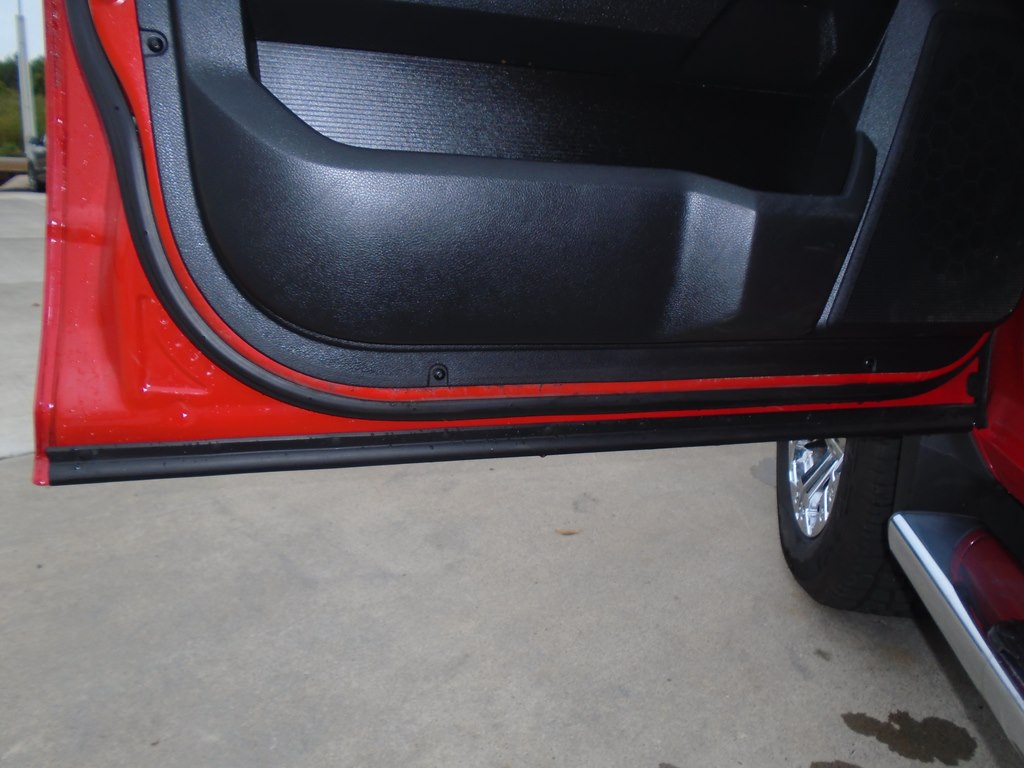 Photo 21 of this RAM 1500