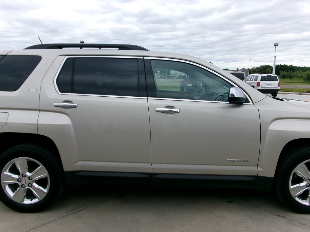 Photo 7 of this GMC TERRAIN