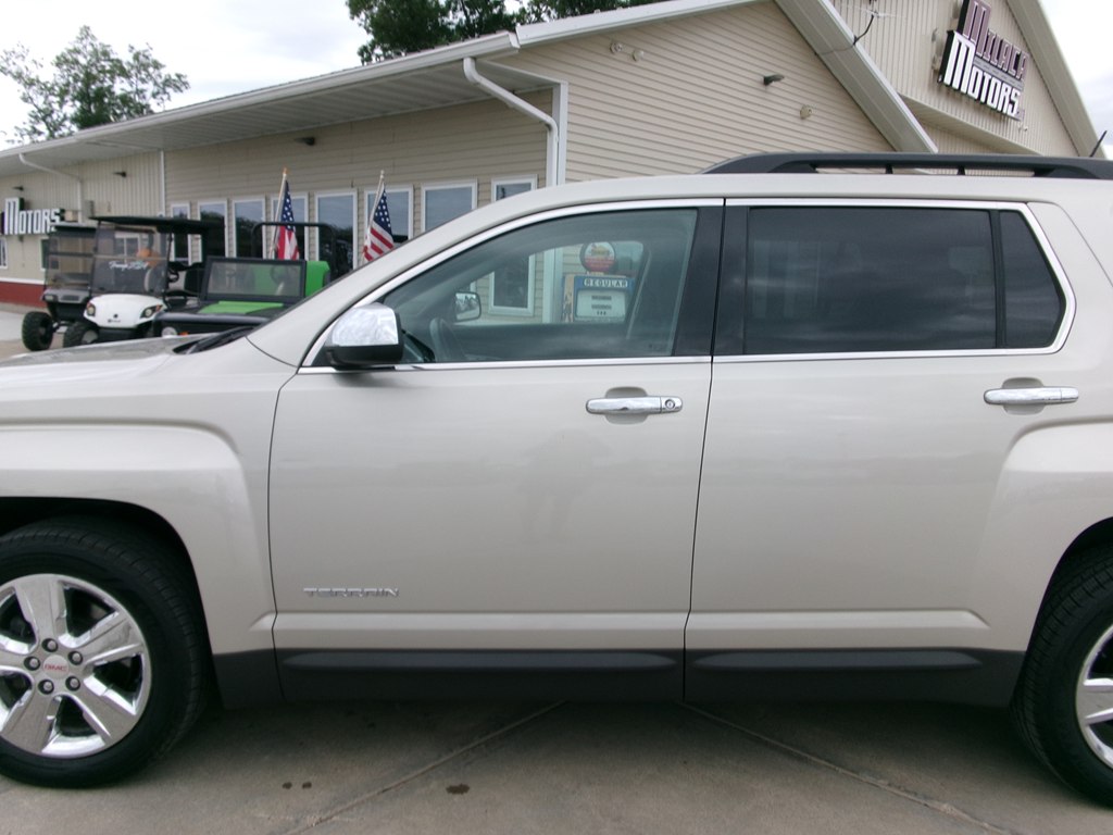 Photo 3 of this GMC TERRAIN