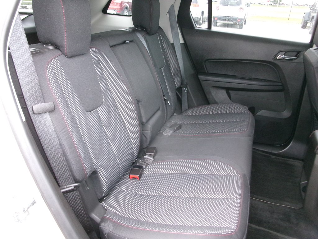 Photo 38 of this GMC TERRAIN