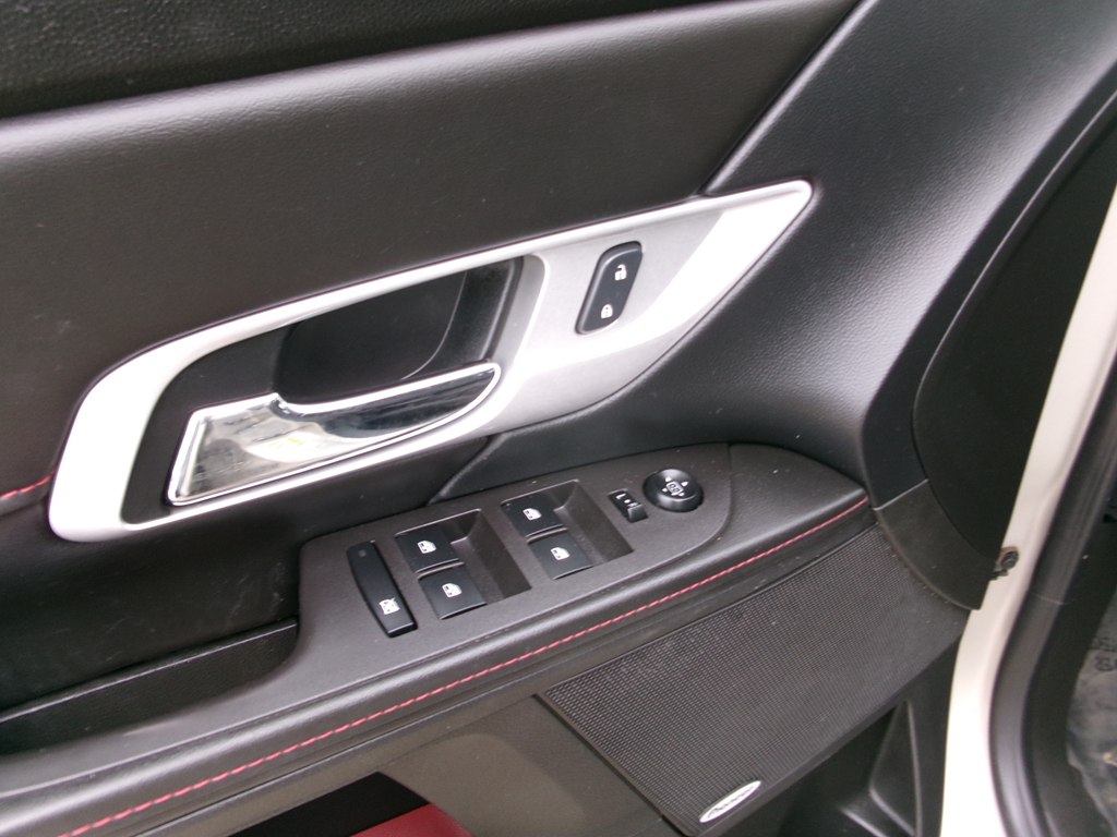 Photo 16 of this GMC TERRAIN