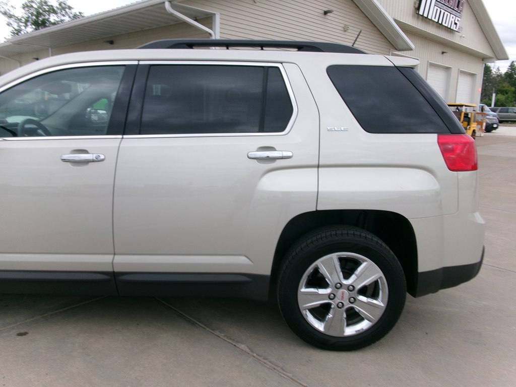 Photo 4 of this GMC TERRAIN