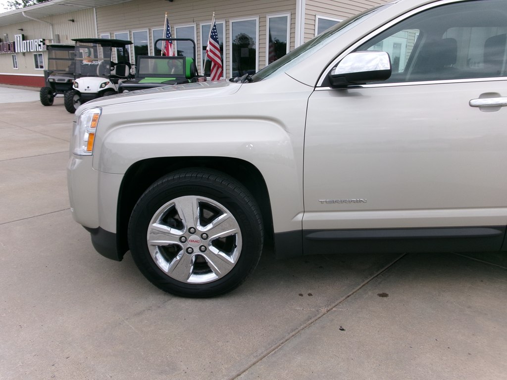 Photo 2 of this GMC TERRAIN