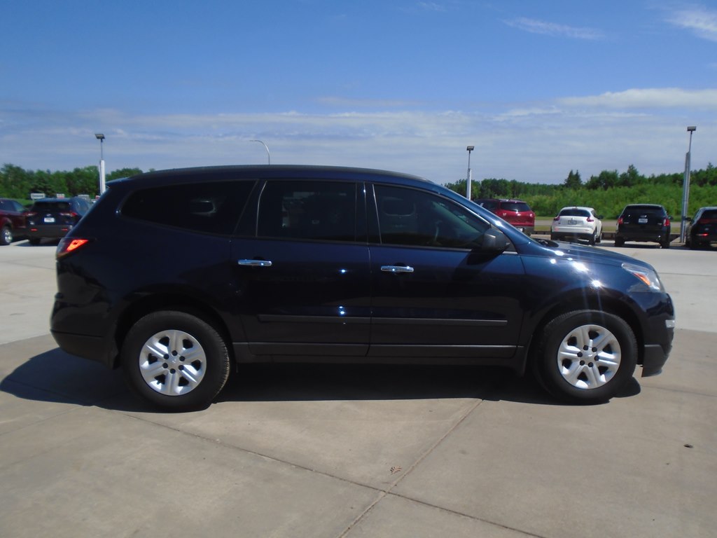 Photo 7 of this CHEVROLET TRAVERSE