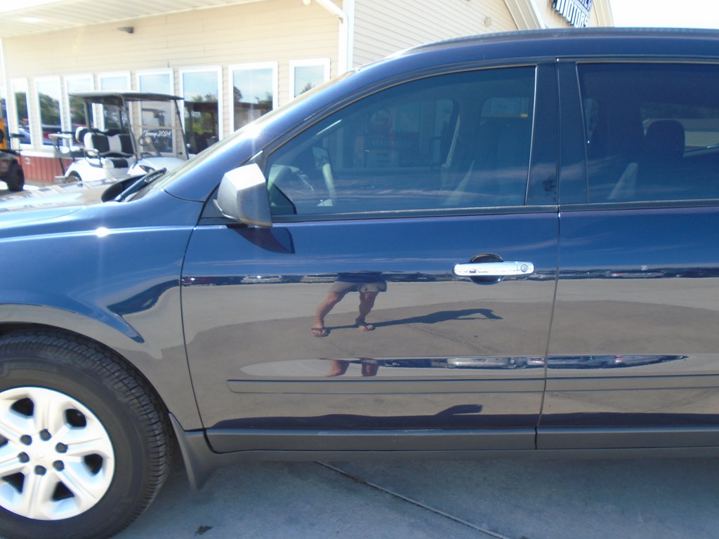 Photo 3 of this CHEVROLET TRAVERSE
