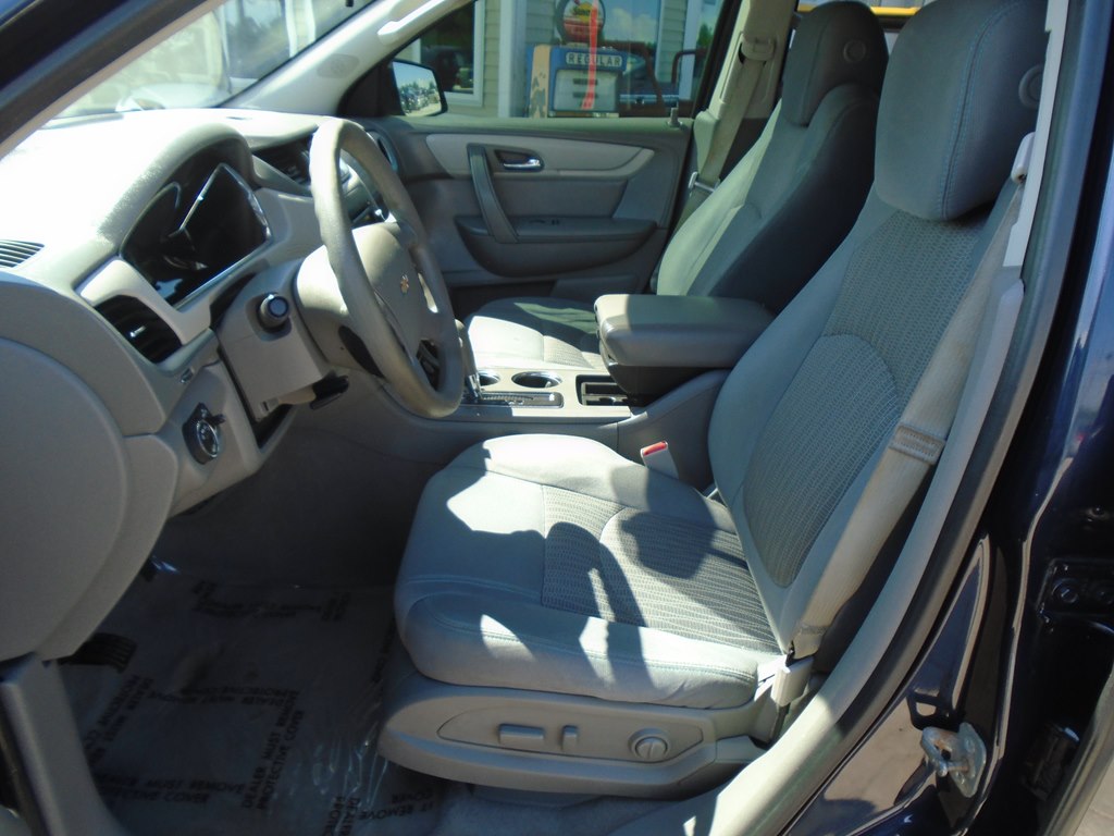 Photo 15 of this CHEVROLET TRAVERSE