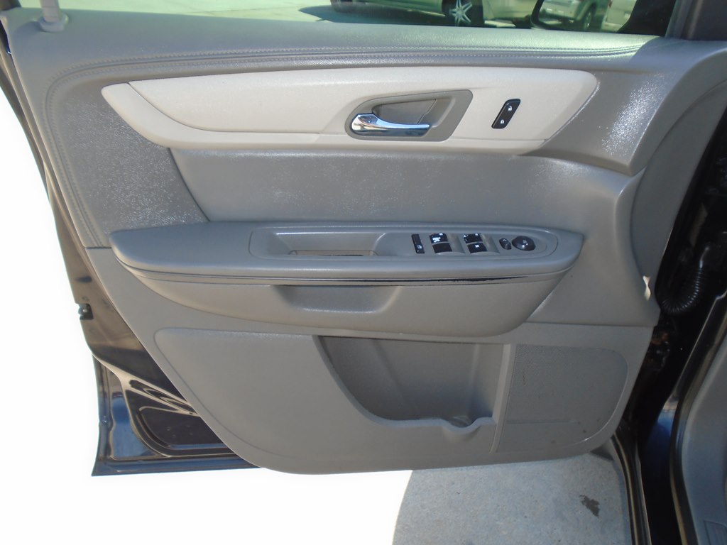 Photo 17 of this CHEVROLET TRAVERSE