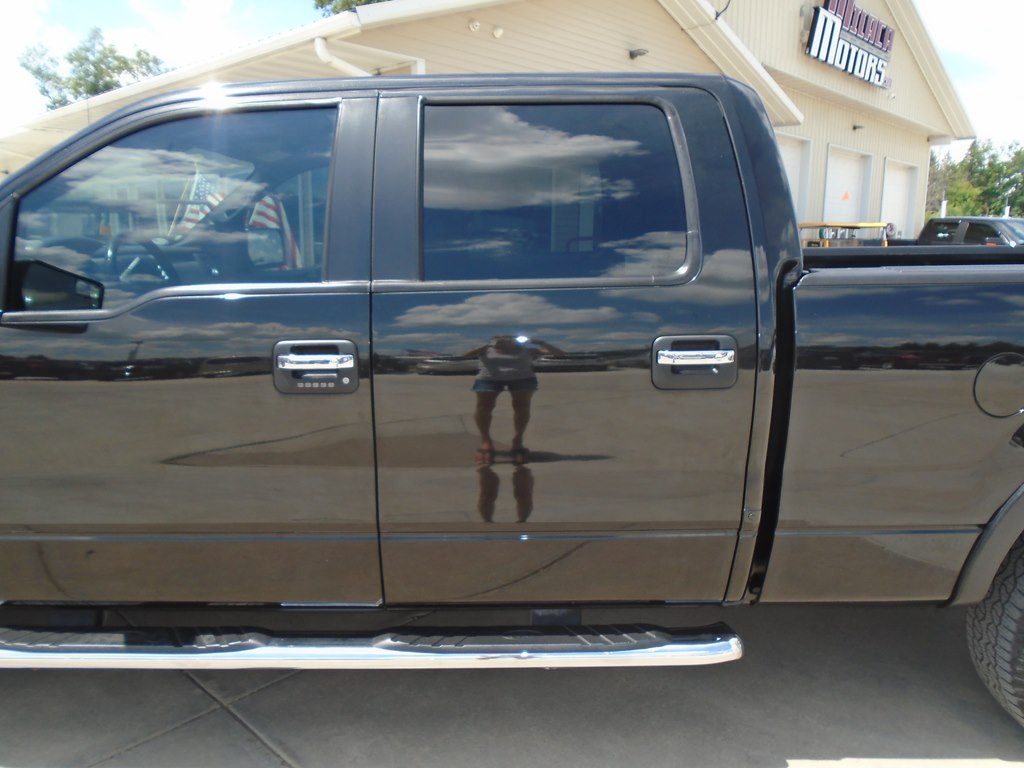 Photo 4 of this FORD F150