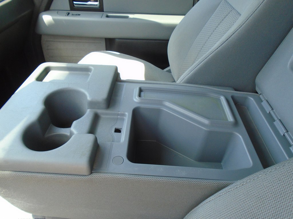 Photo 60 of this FORD F150