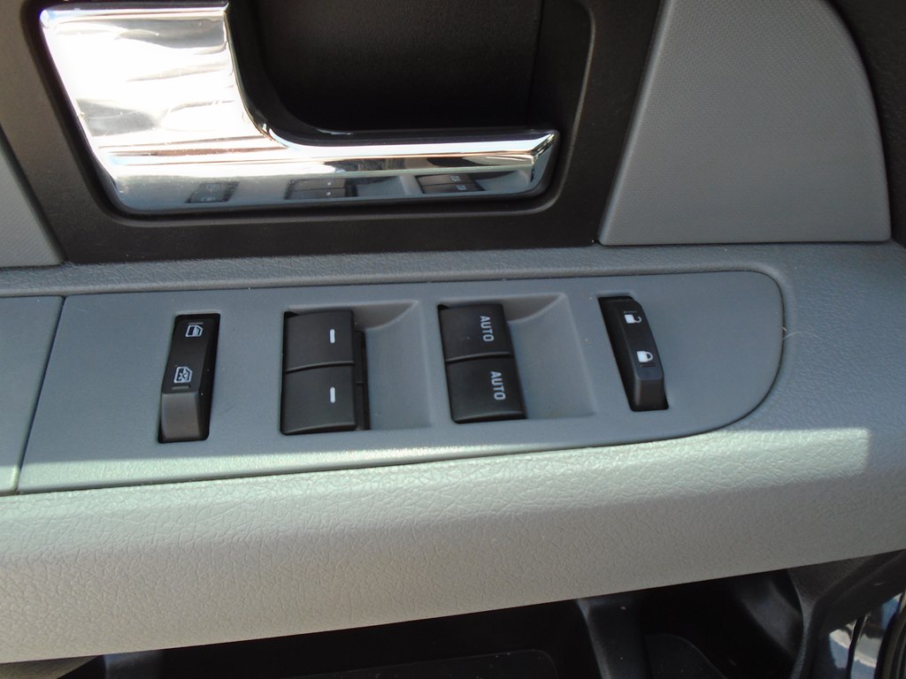 Photo 18 of this FORD F150