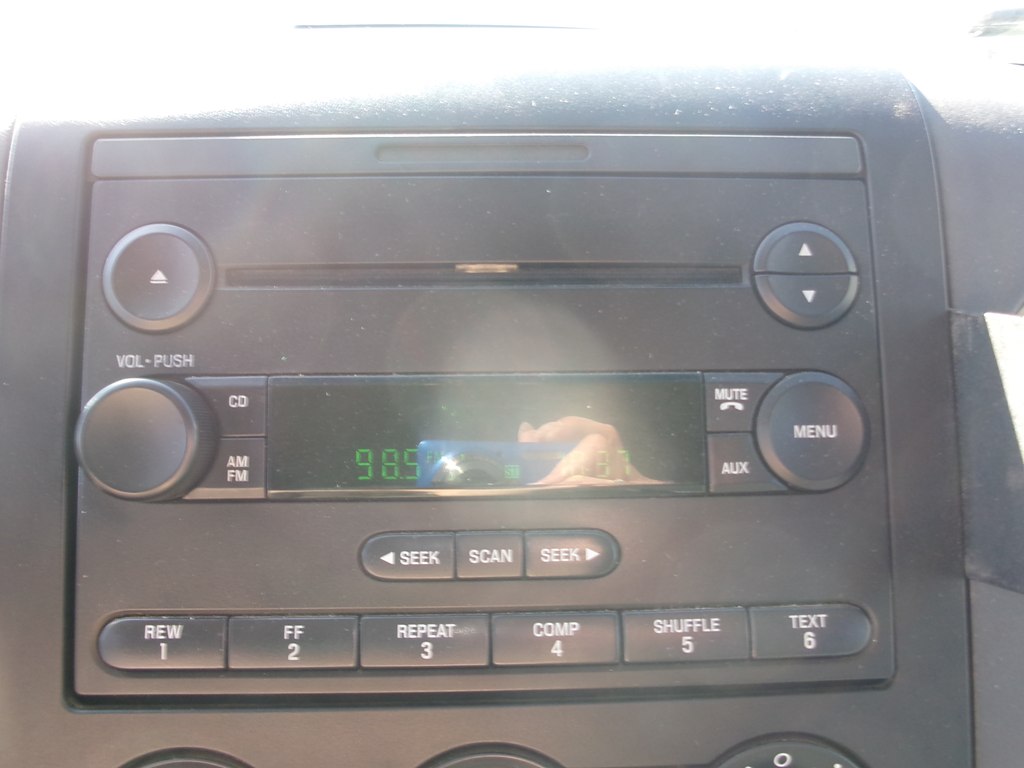 Photo 47 of this FORD F150 XLT