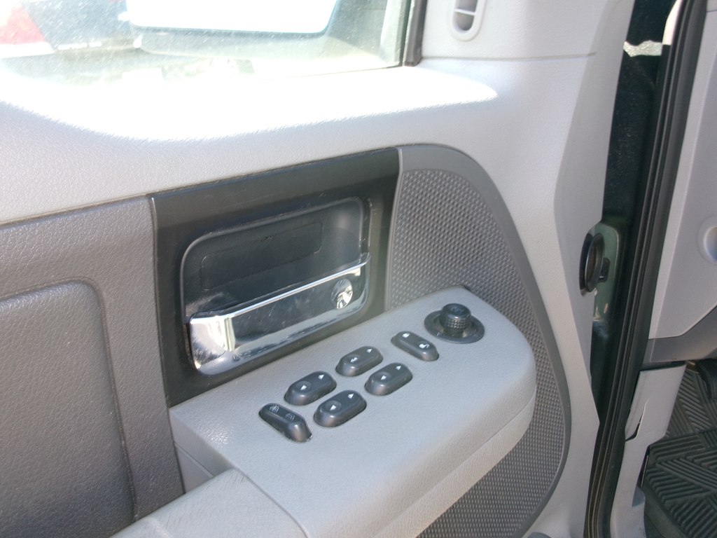 Photo 40 of this FORD F150 XLT