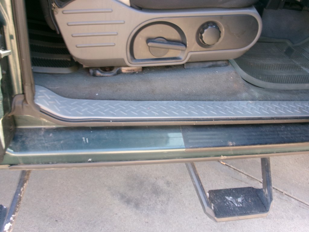 Photo 31 of this FORD F150 XLT