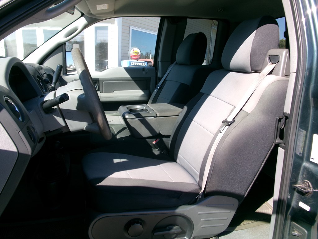 Photo 14 of this FORD F150 XLT